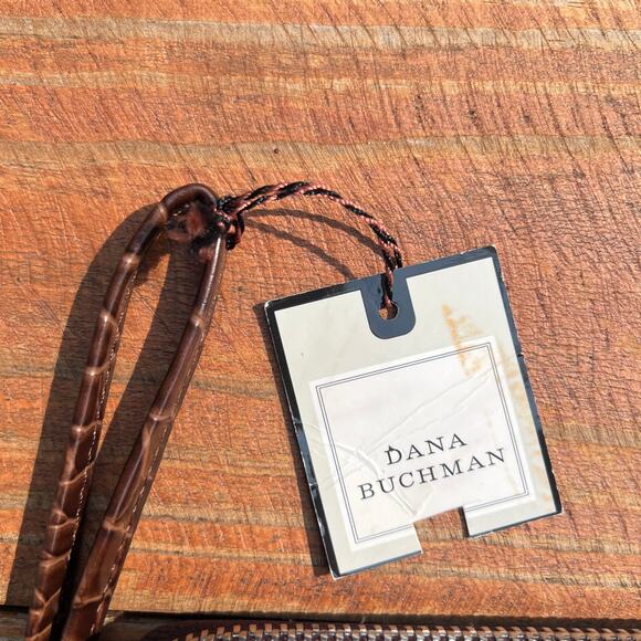 NWT Dana Buchman Croc Embossed Ava Wallet Wristlet Purse Brown Faux Leather - Picture 9 of 14